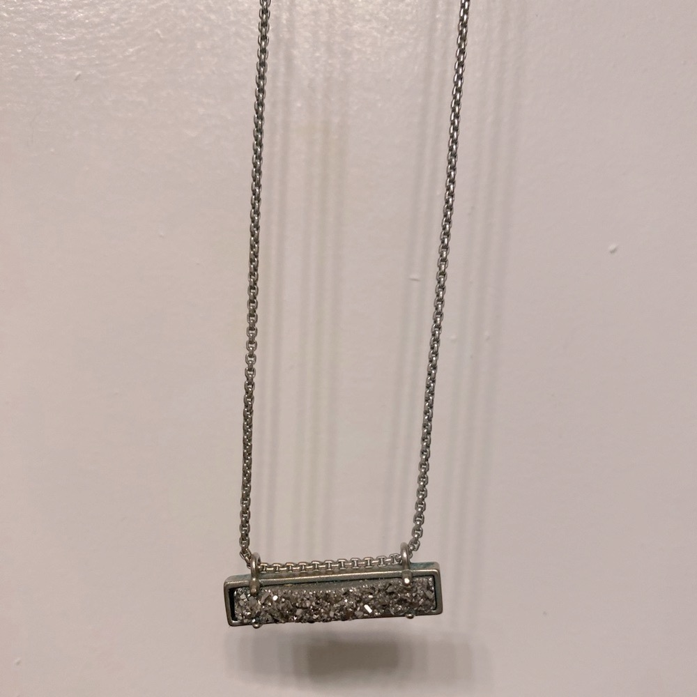 Kendra Scott bar necklace